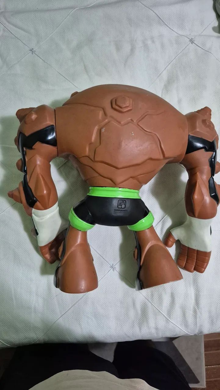 Vendo bonecos ben 10 - Foto 2