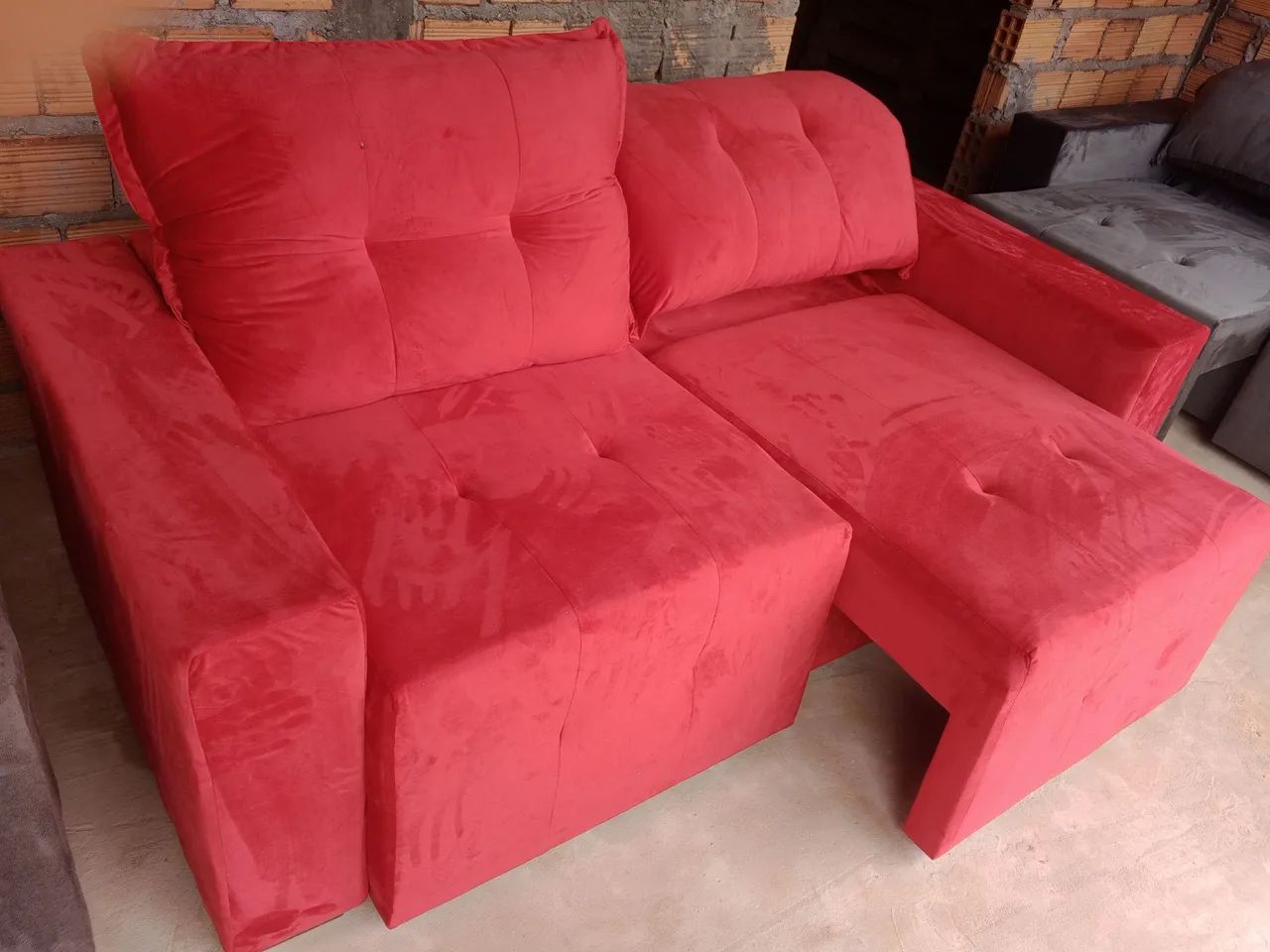 SOFÁ RETRÁTIL RECLINÁVEL 