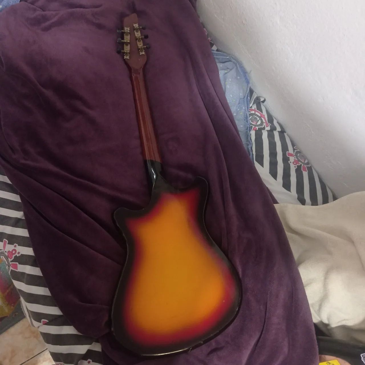 Vendo Guitarra Vintage - Foto 3