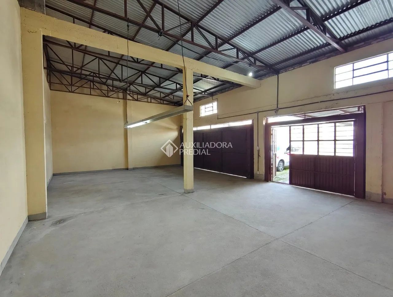 Casa comercial com estacionamento em Partenon - Foto 2