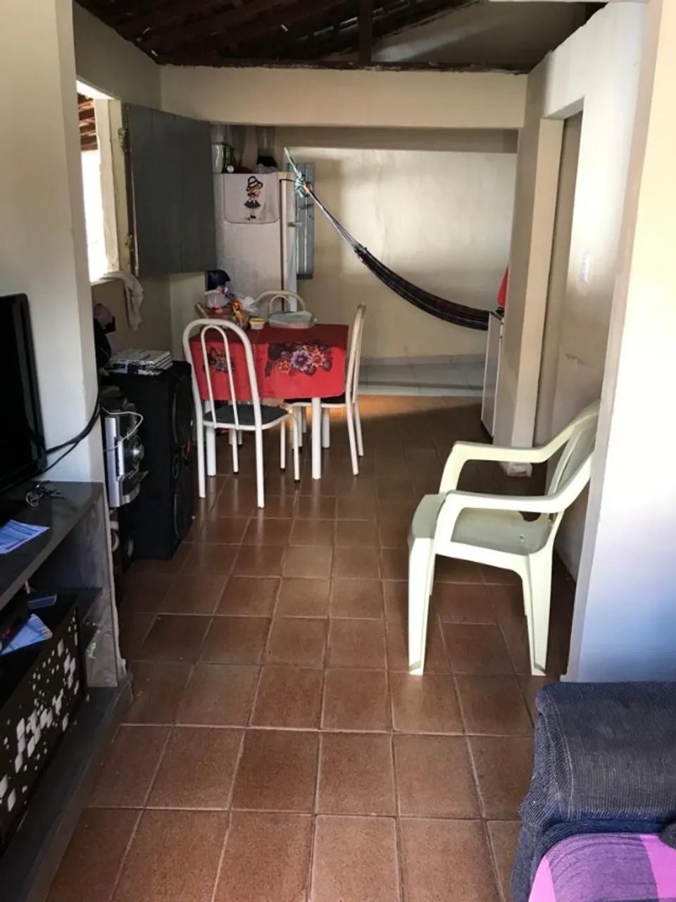Casa com 2 quartos pra trocar ou vender rápido - Foto 3