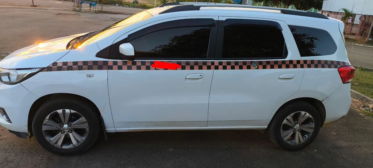 Chevrolet Spin Premier 1.8 8V Econo.flex 5P Mec. 2021 - Foto 2