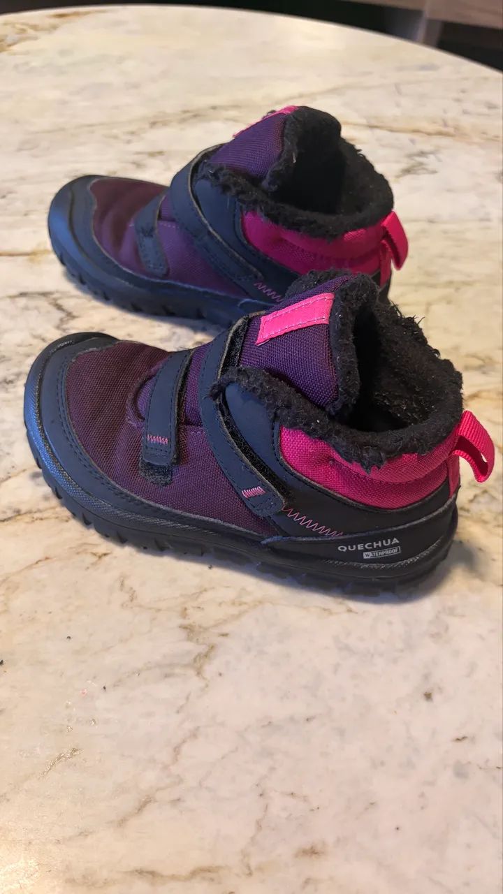 Bota Infantil de Frio/Neve Quechua Impermeável - Excelente Estado - Foto 3