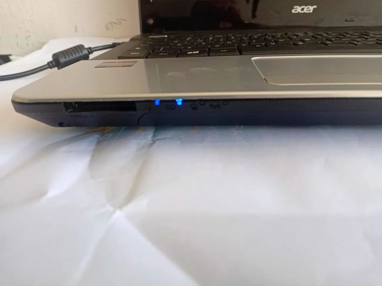  Notebook acer aspire e1 421 0622 com defeito - Foto 2