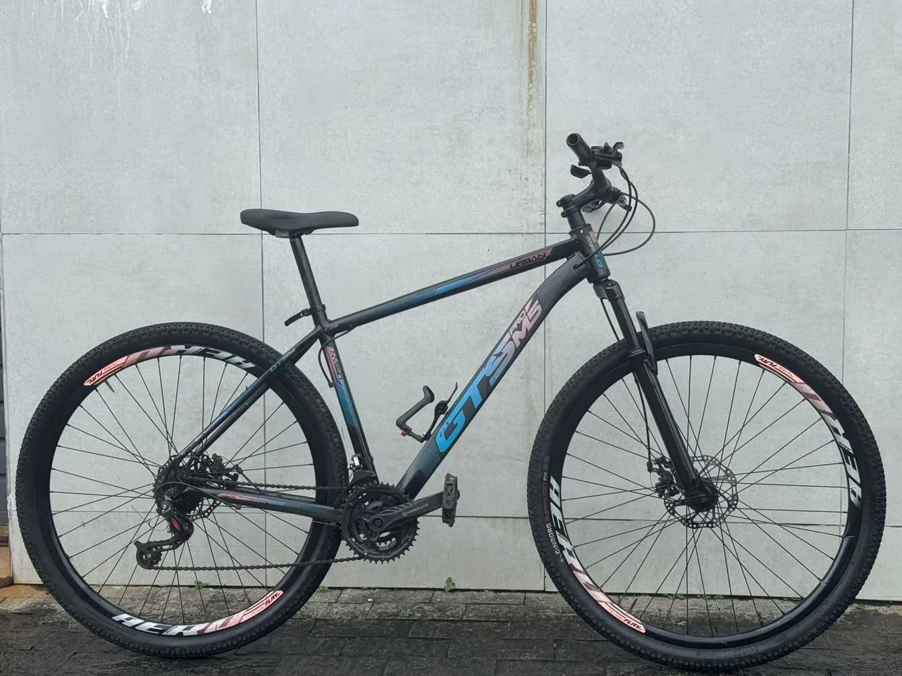 Bicicleta aro 29 alumínio quadro 19 da gts com nota  - Foto 3