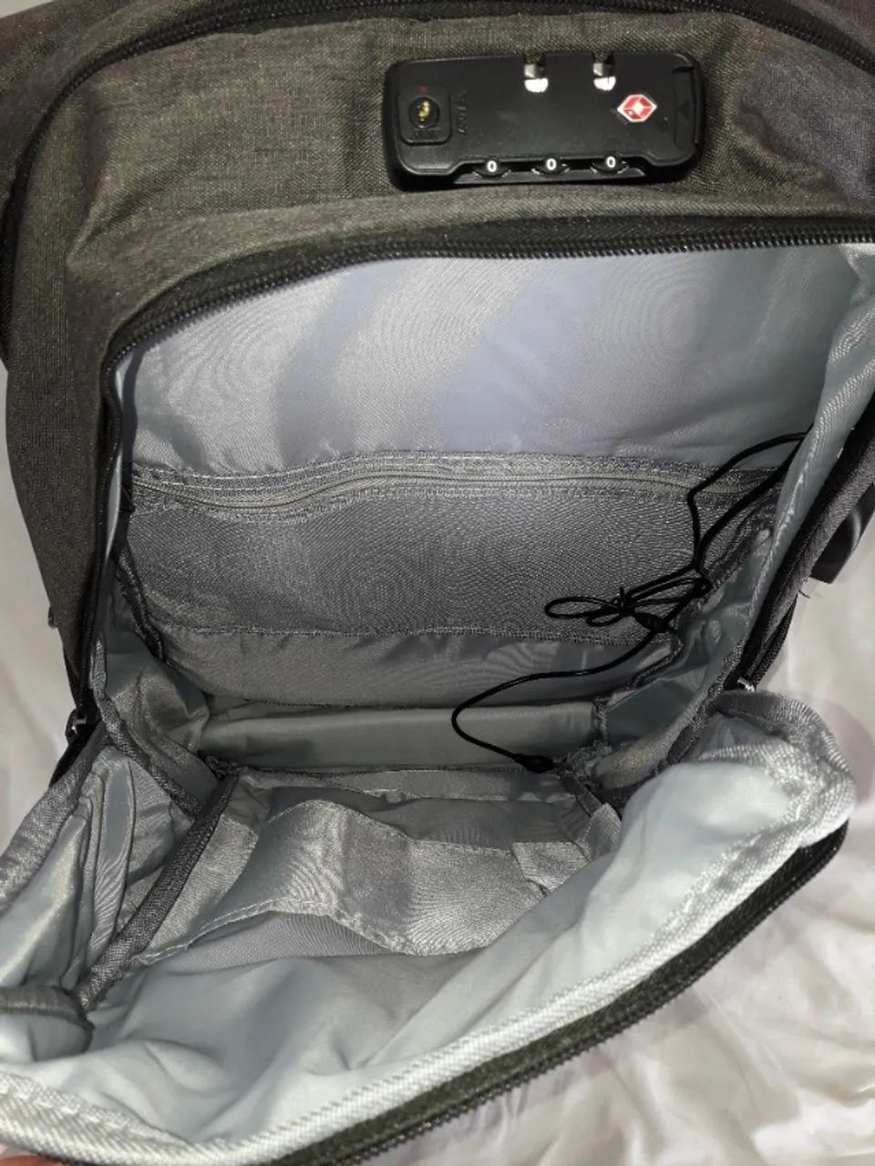 Mochila para notebook Locker com antifurto - Gshield - Foto 4