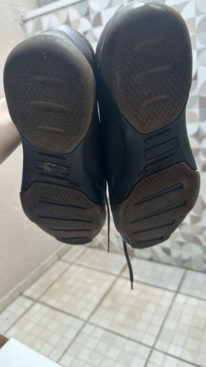 Sapatos em couro - Foto 3