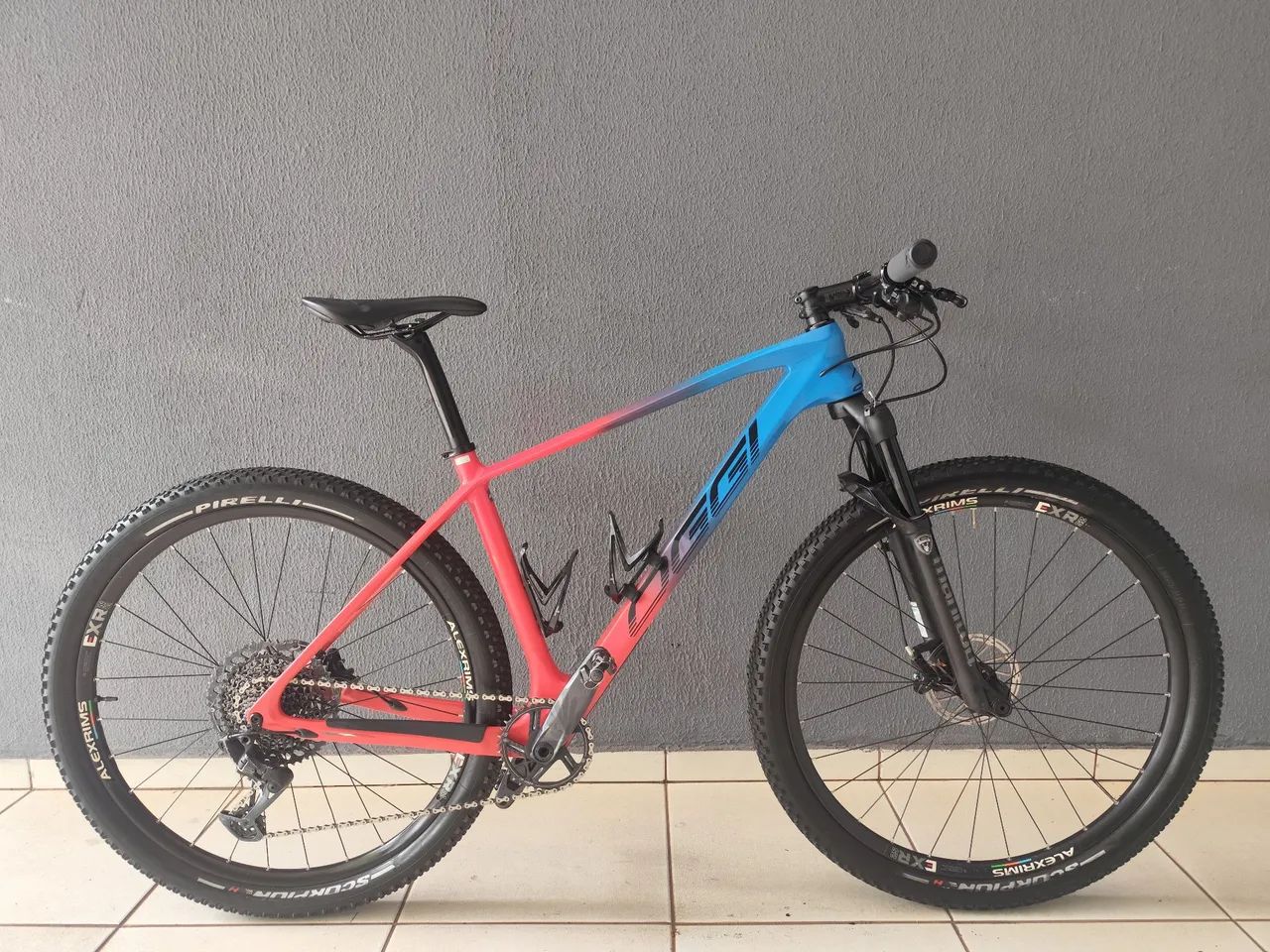 Oggi agille pro carbono tamanho 19 