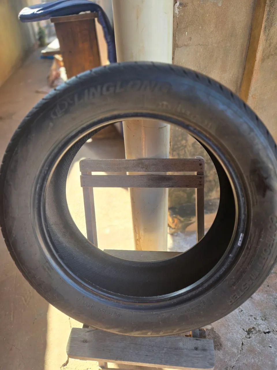 PNEU  255 / 55 R17 