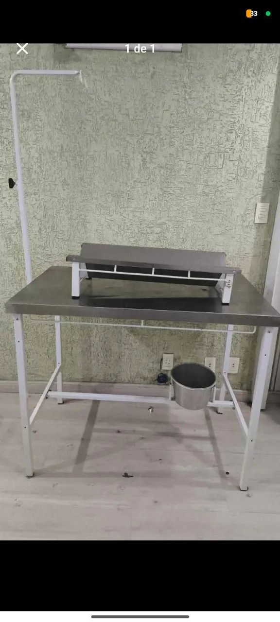 Mesa veterinária com calha