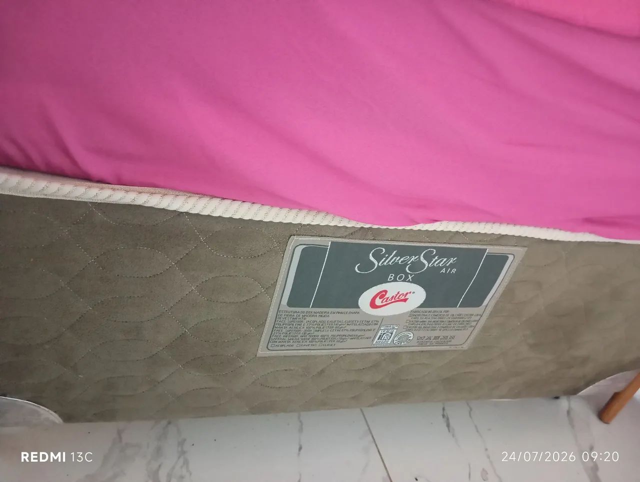 Cama box marca castor sem o colchão 
