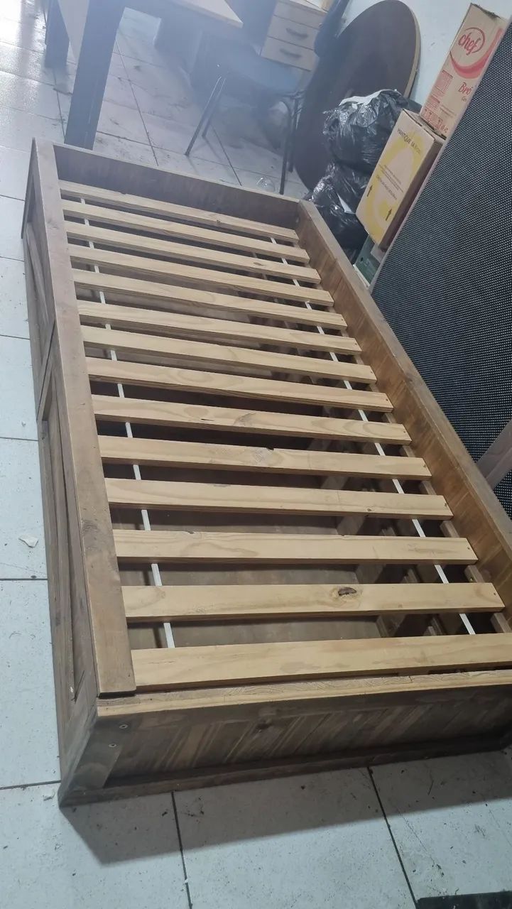 Cama solteiro com gavetas de madeira - Foto 3