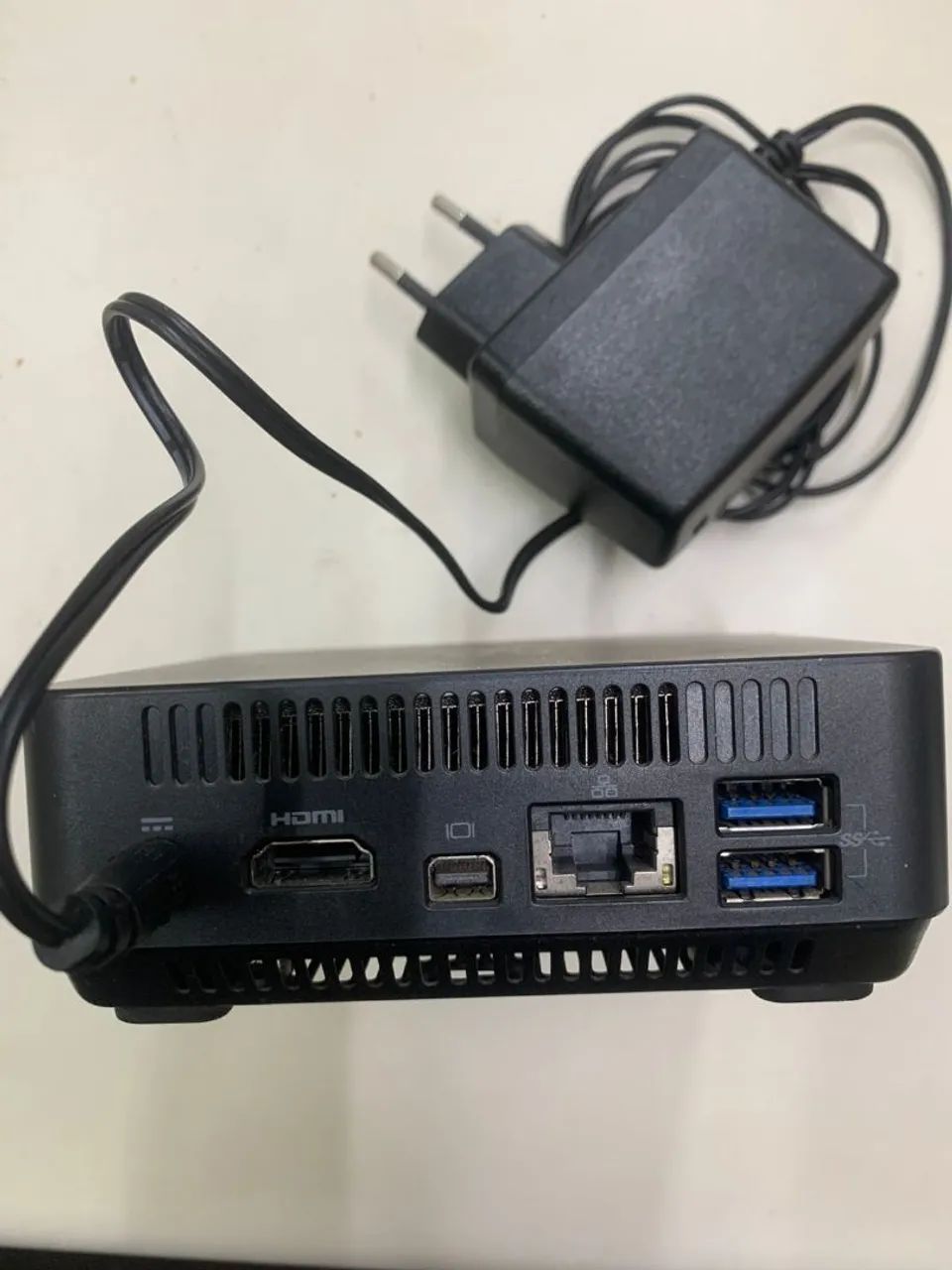 Mini PC MSI Ultratop Cubi 4 gigas de ram - Foto 2