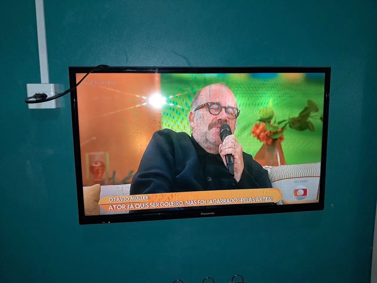 TV Panasonic com controle remoto - Foto 3