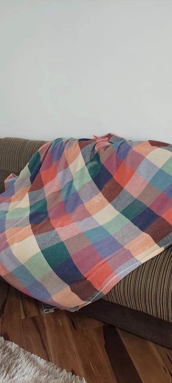 Sofá 3 lugares, Excelente qualidade.de