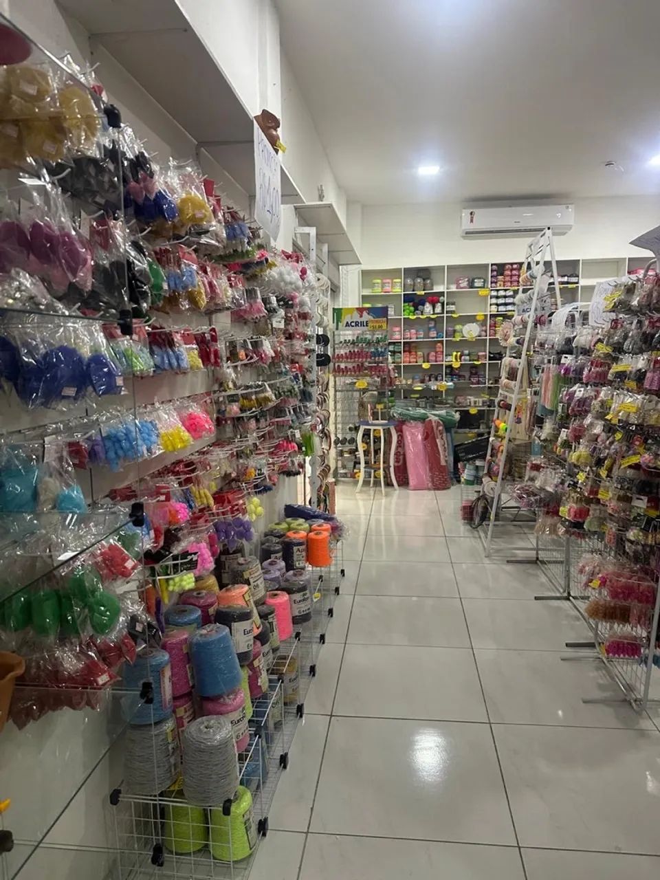 Vendo ou Transfiro Loja de Armarinho Completa. - Foto 5