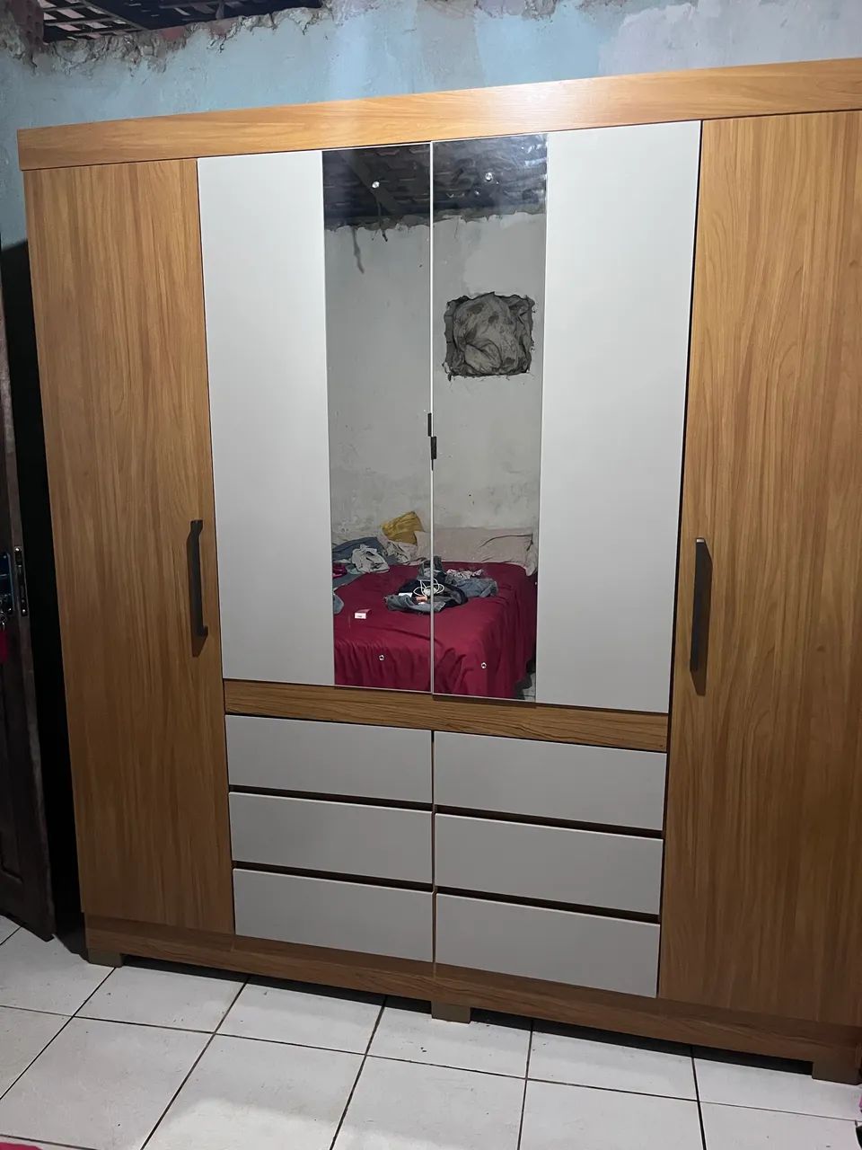 VENDO GUARDA-ROUPA (3 meses de uso)