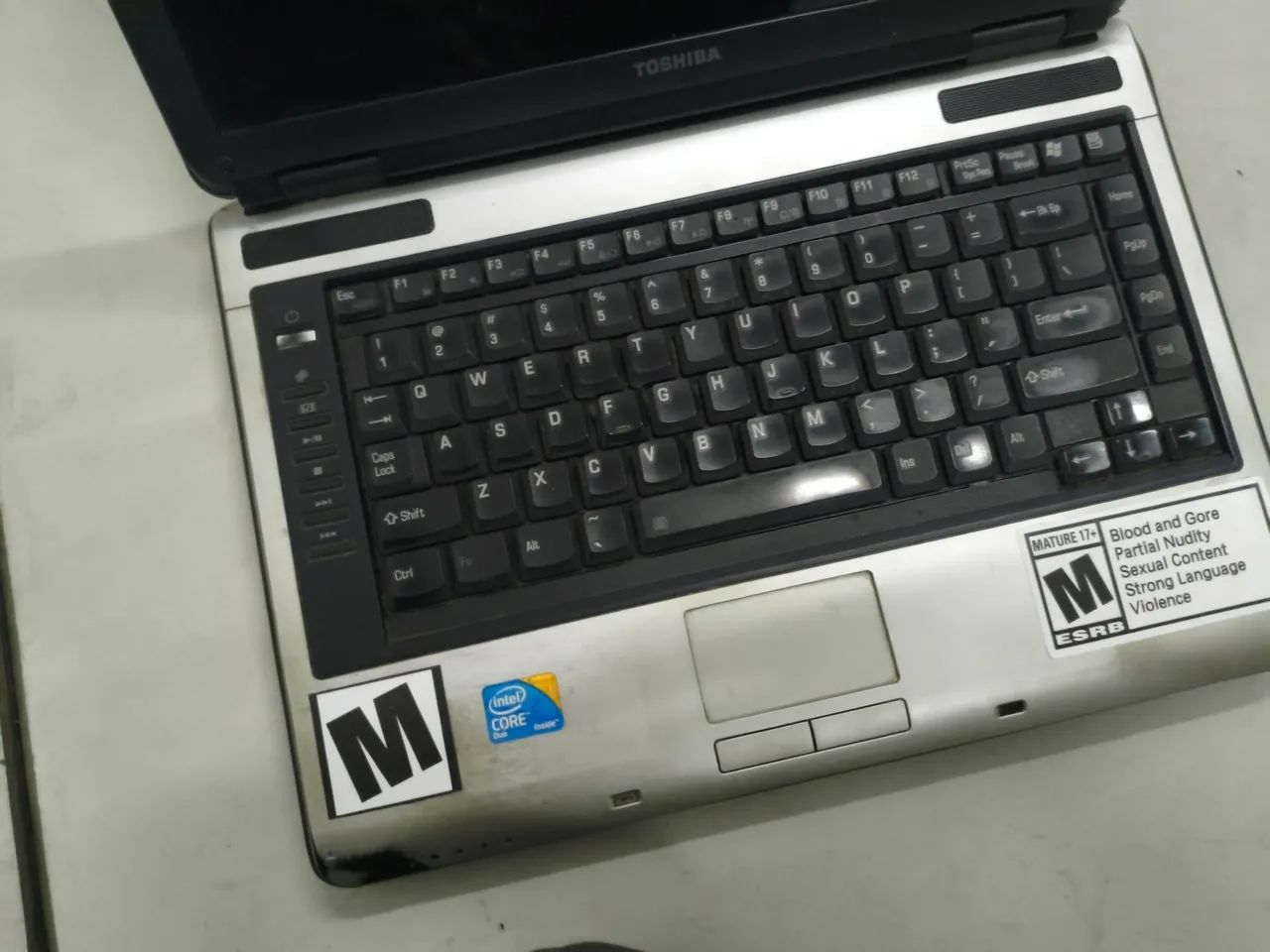 Notebook Toshiba 2gb ram dualcore problema HD  leiam anúncio  - Foto 4