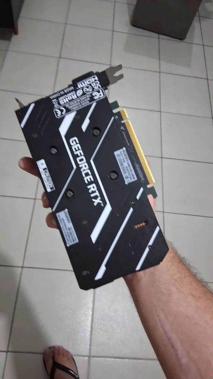 RTX 3050 Galax EX V2 6GB OC - Foto 2
