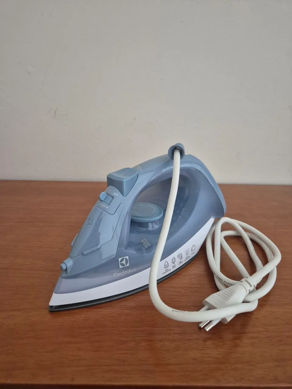 FERRO A VAPOR ELETROLUX  - Foto 2