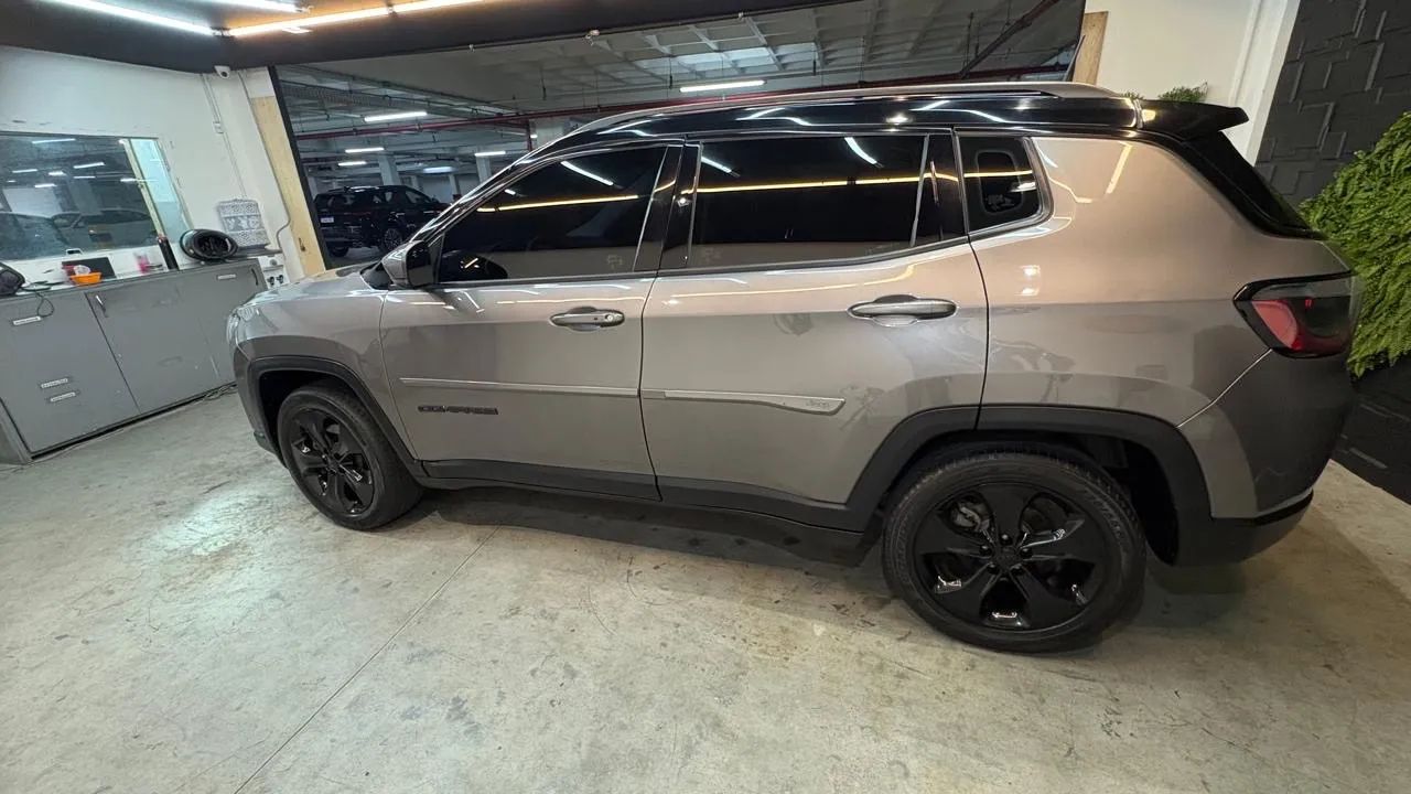 Jeep Compass COMPASS LONGITUDE 2.0 4x2 Flex 16V Aut. 2021