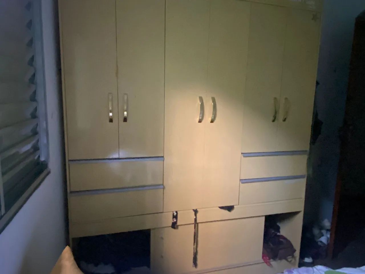 Guarda roupa de solteiro usado 