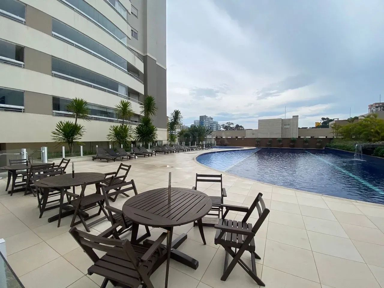 Apartamento para venda com 4 dormitórios no Grand Classic no Itacorubi - Florianópolis - S