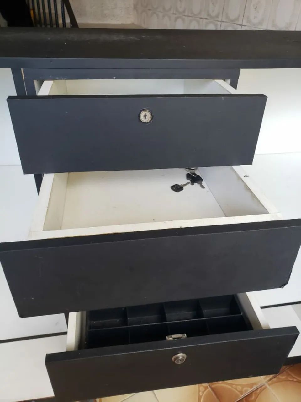 VENDO BALCÃO EM MDF GRANDE 2,70 - Foto 4