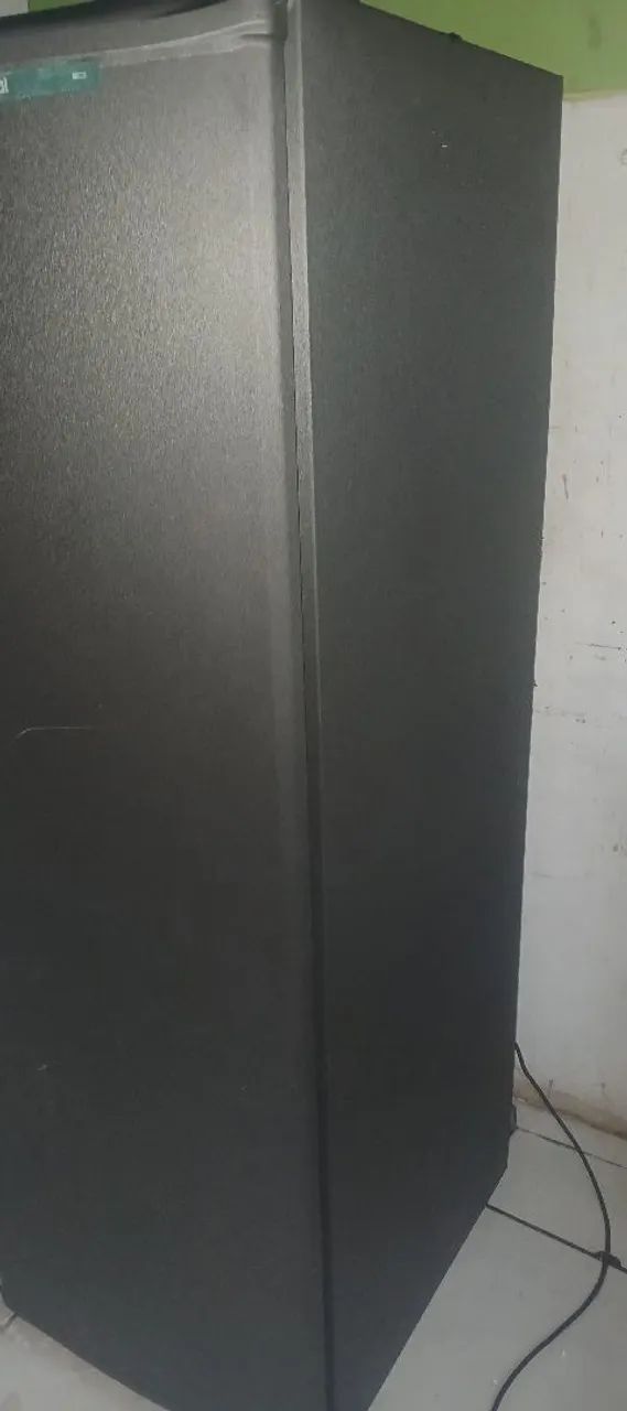 Freezer vertical semi novo - Foto 2
