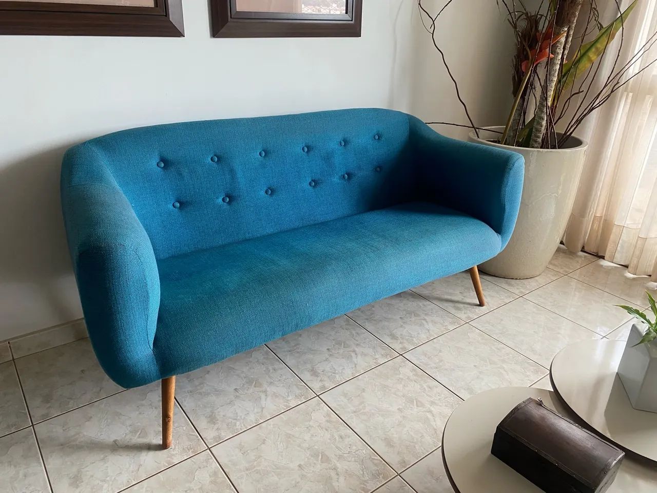 SOFÁ 2 lugares mod. Retrô  - Foto 4