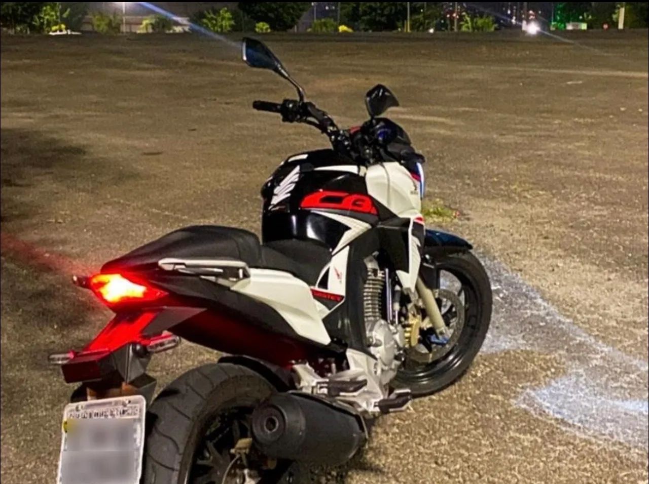 Honda cb twister  - Foto 3