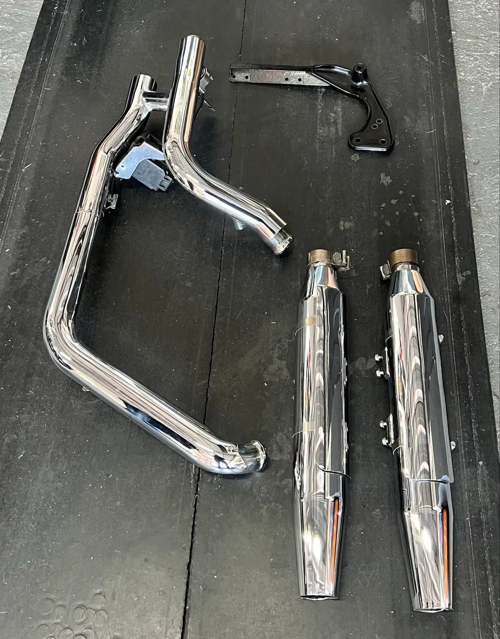 Escapamento original Harley Davidson softail cromado completo