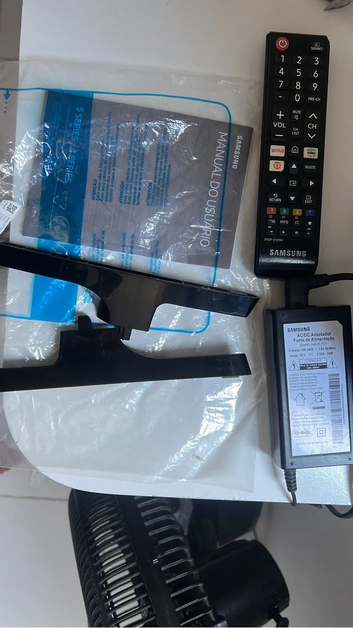 televisão samsung smart 32° polegadas muito bem conservada  - Foto 3