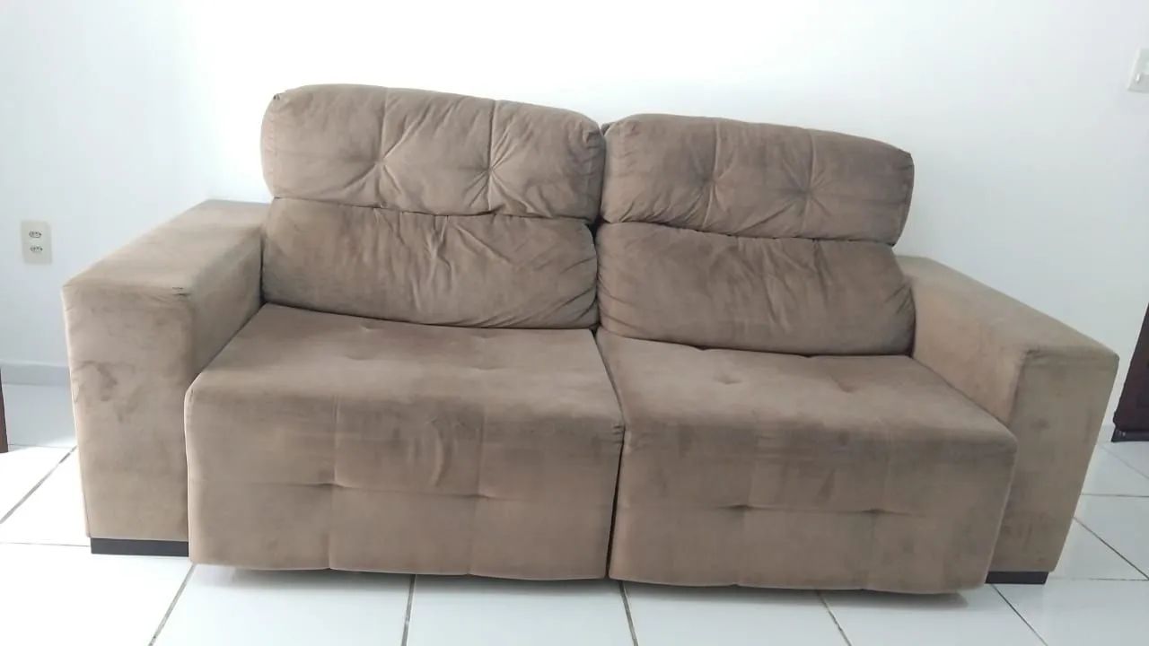 Venda de sofa reclináveis e declinável  e 2 cadeiras de apoio em bom estado de uso. - Foto 3
