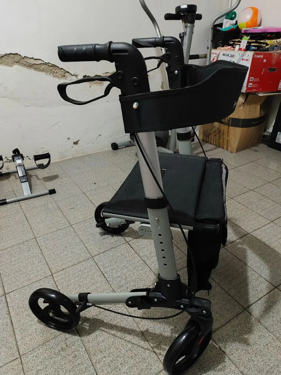 Andador com roseiras e freios - Foto 3