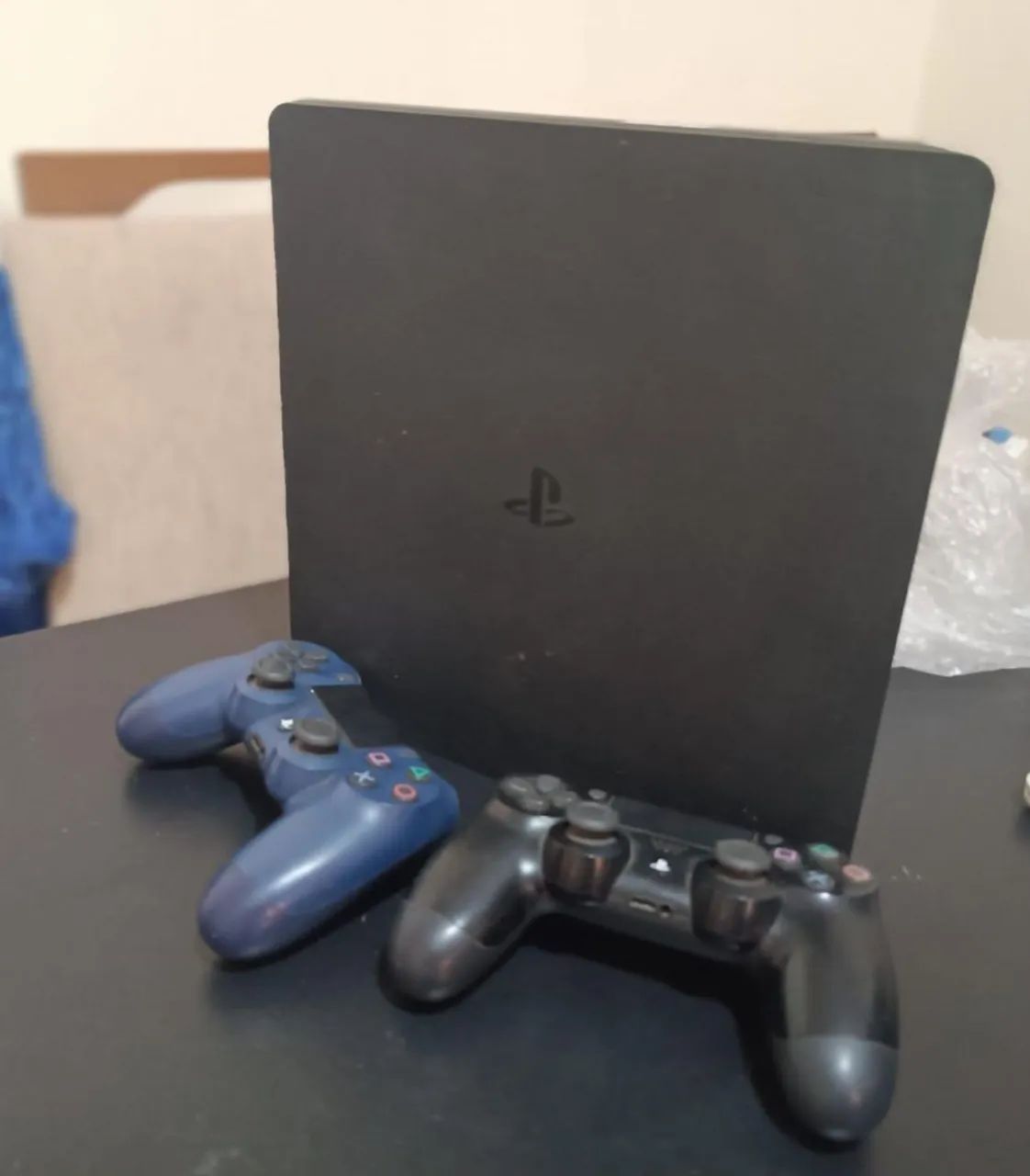 PS4 SLIM 