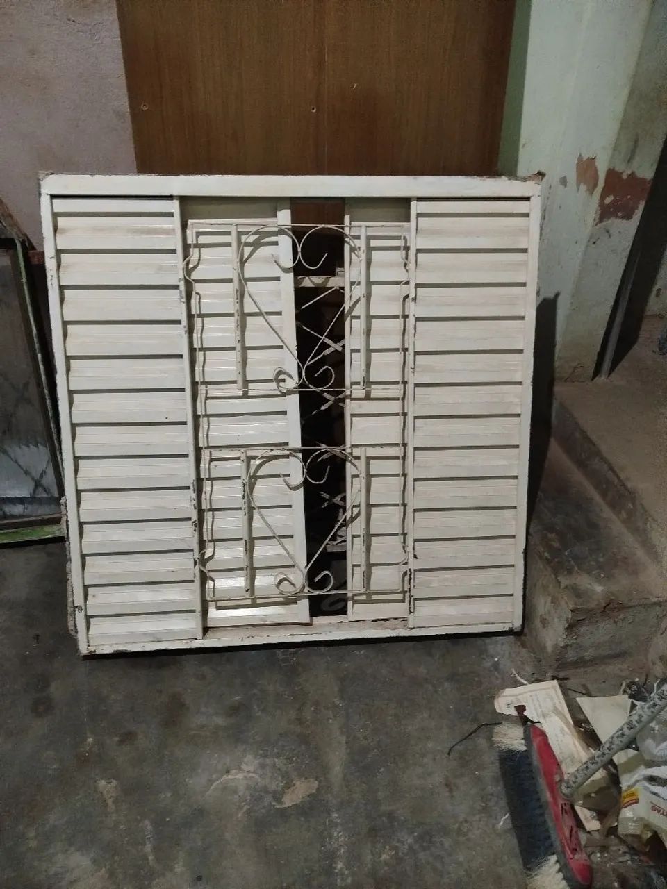Vendo jánela de ferro medida um por um  - Foto 2