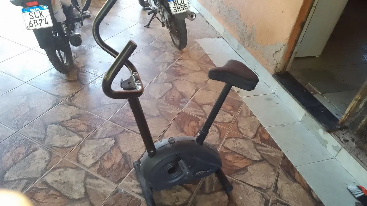 Vendo bicicleta ergométrica  - Foto 2