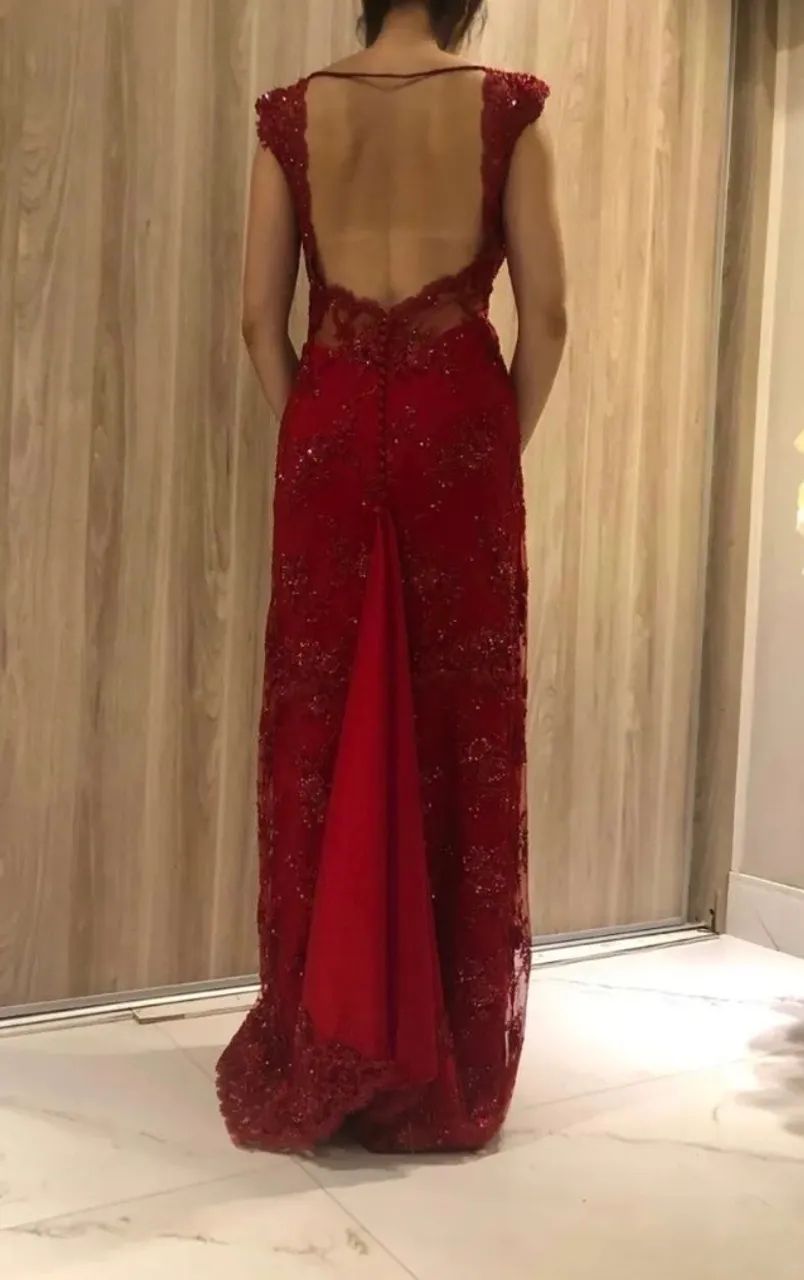 Vestido longo vermelho em pedrarias  - Foto 3