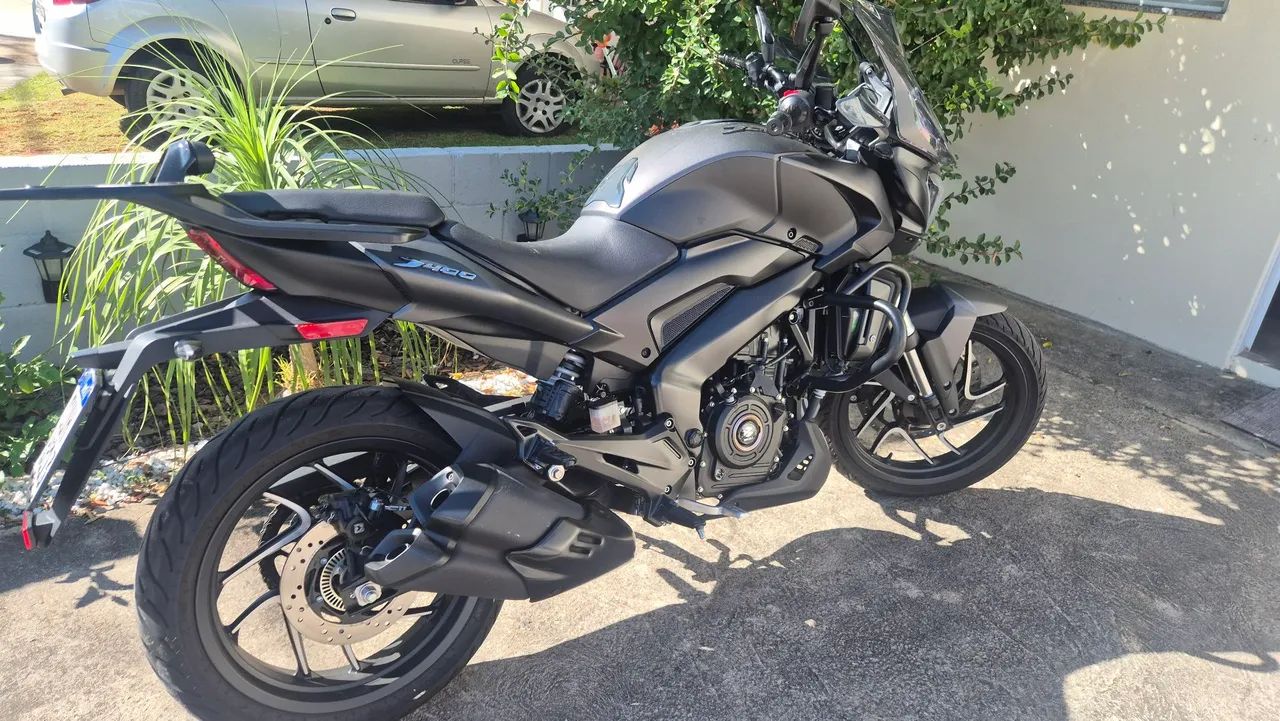 Dominar 400