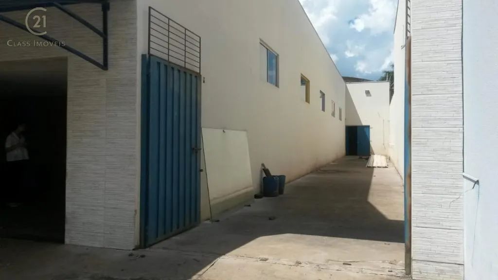 Barracão à venda e para alugar em Jataizinho, Centro, com 650 m² - Foto 4