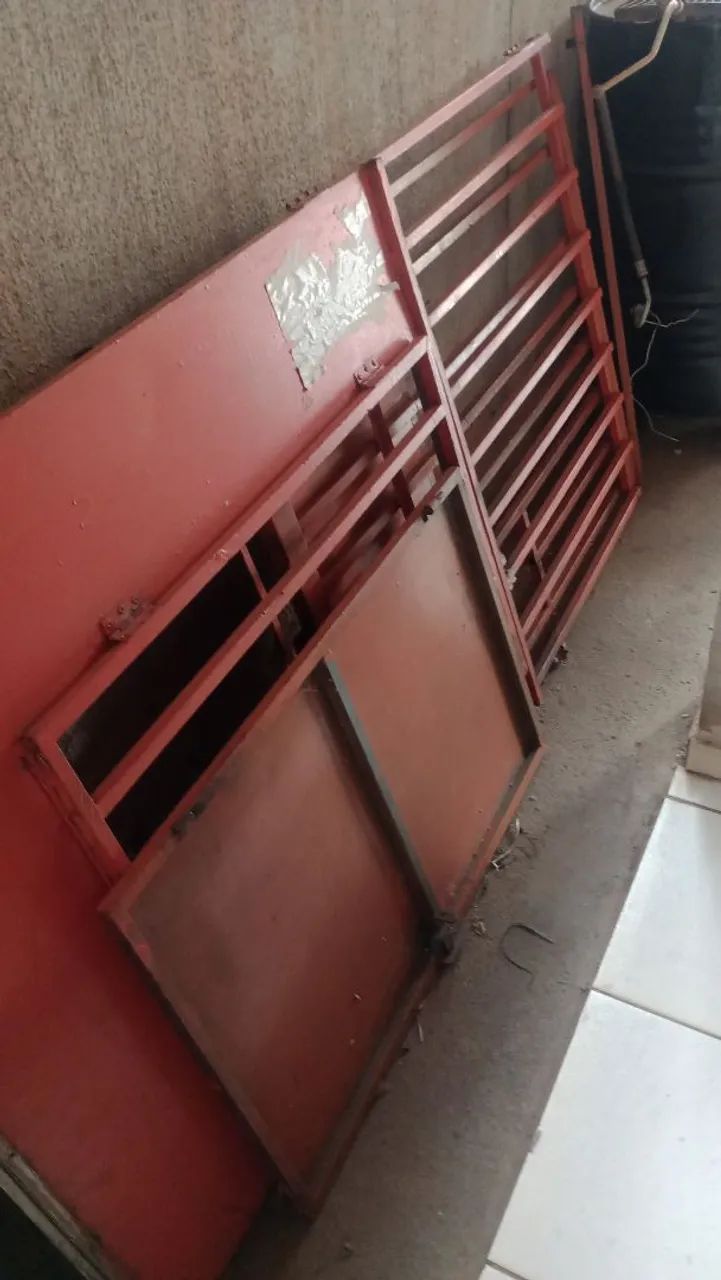 Porta para destruidora de bebidas 