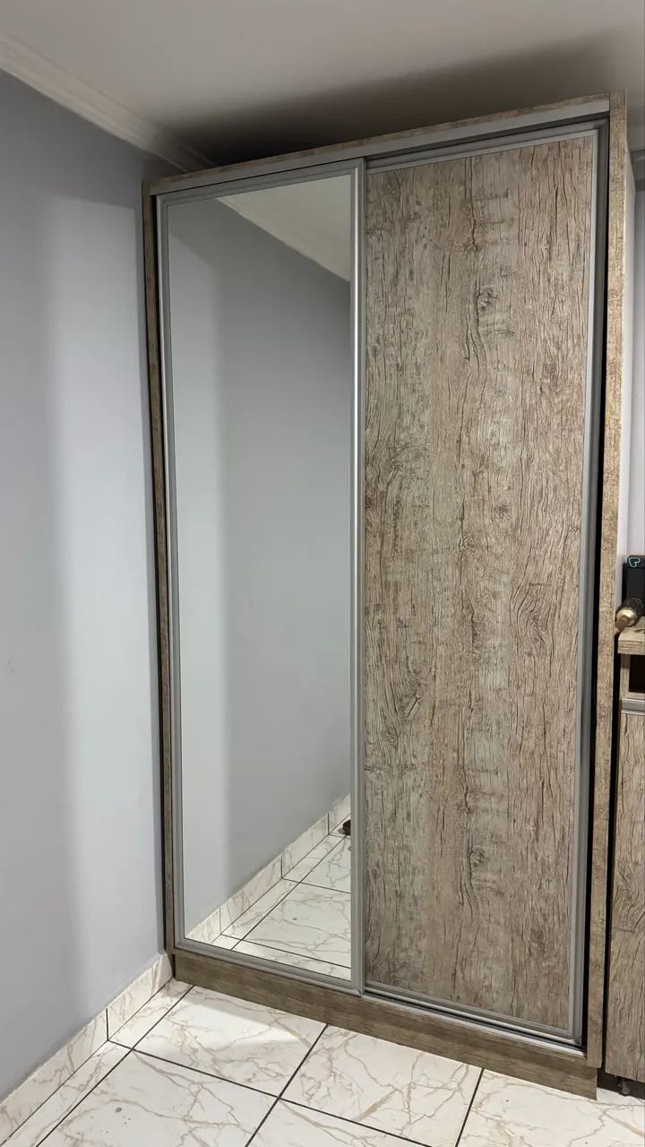 Guarda Roupa e Cômoda feito sobre medida em MDF