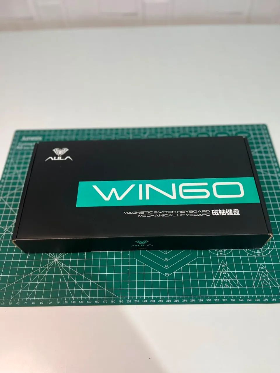 TECLADO MAGNÉTICO AULA WIN60HE?