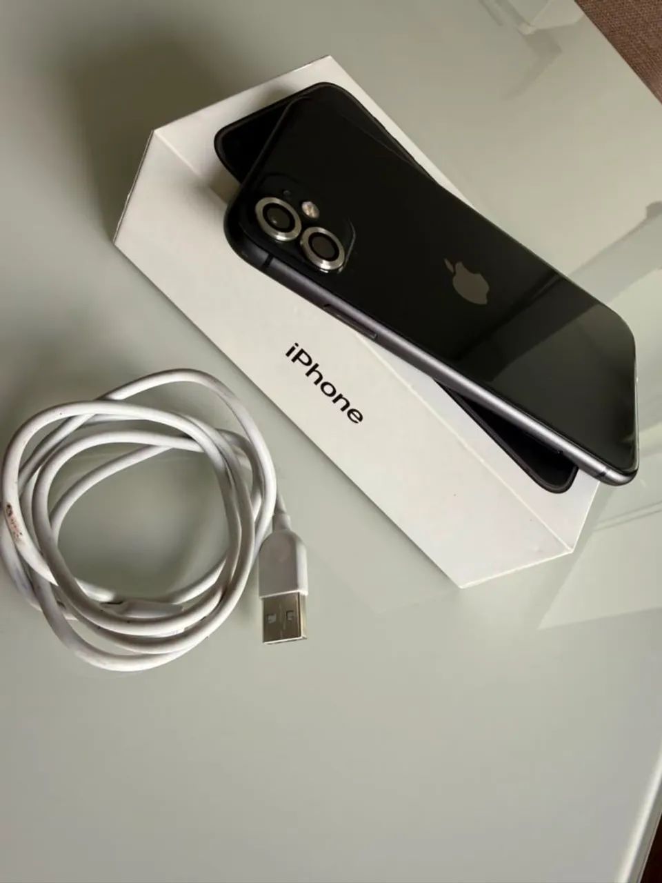 IPHONE 11 64 GB 