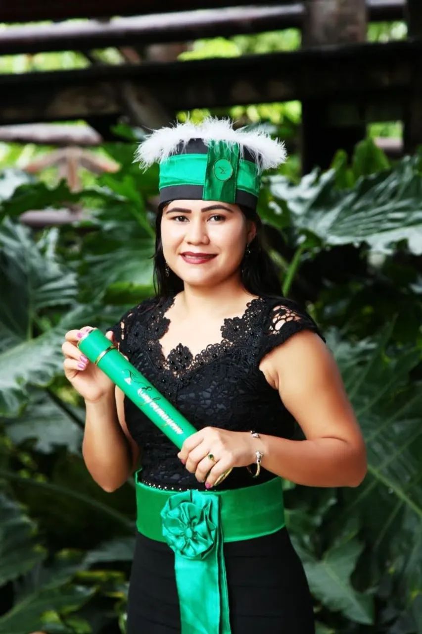 Técnica de enfermagem e cuidadora de idoso 