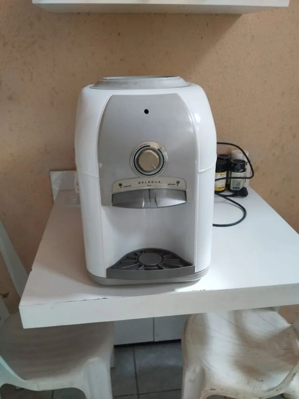 Gelagua de mesa 