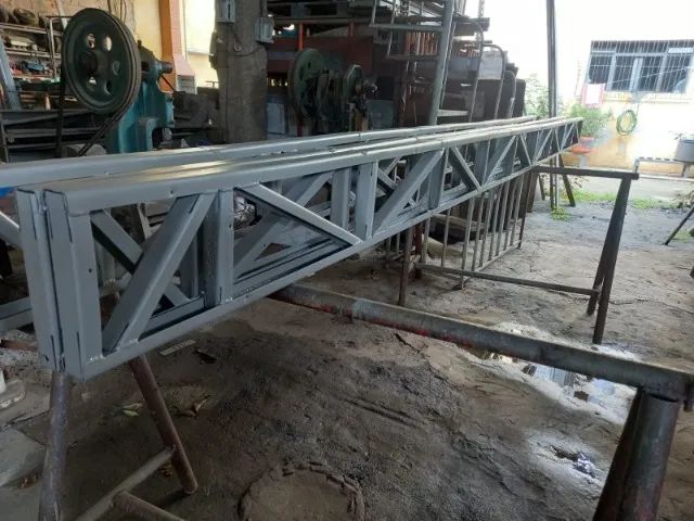 Treliça telhado cobertura estrutura  feito em viga U de 2 " polegadas com 25cm  - Foto 5