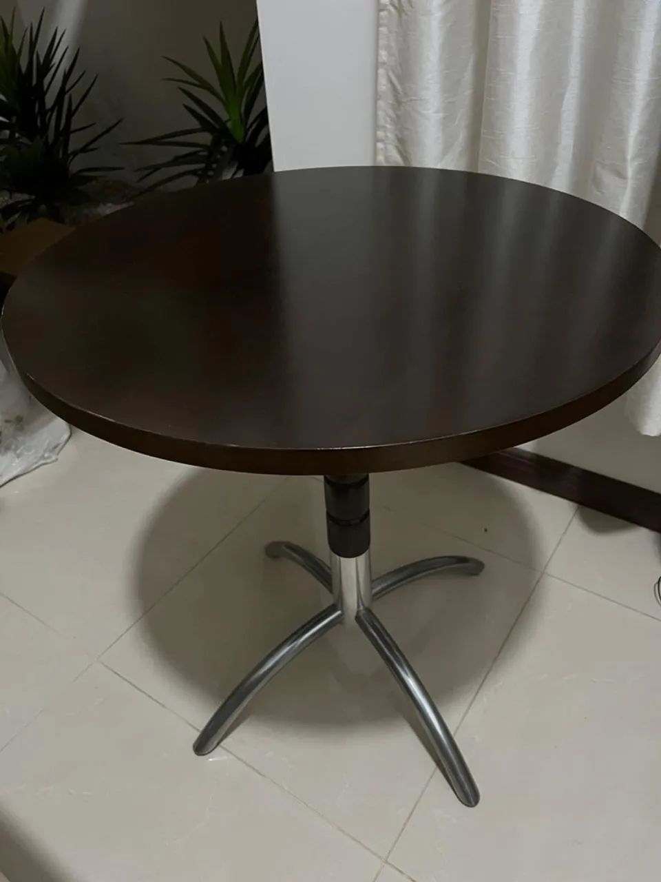 Mesa Lateral de Madeira