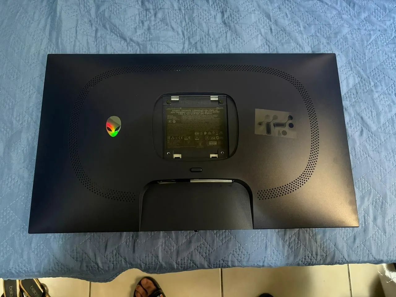 Monitor Dell Alienware 27" QHD Ips 180hz Aw2725dm - Foto 4